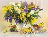 Без бренда «Букет из мимозы и колокольчиков в вазе» в Калуге в интернет-магазине  Без бренда «Букет из мимозы и колокольчиков в вазе» в Калуге